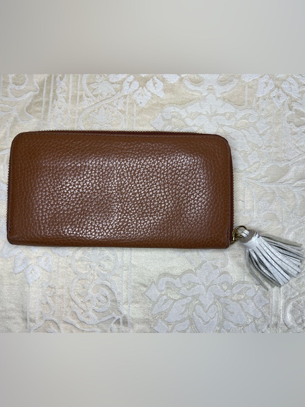Fossil Brown Pebbled Leather Zip Around Wallet White Tassel Organizer - Picture 2 of 4